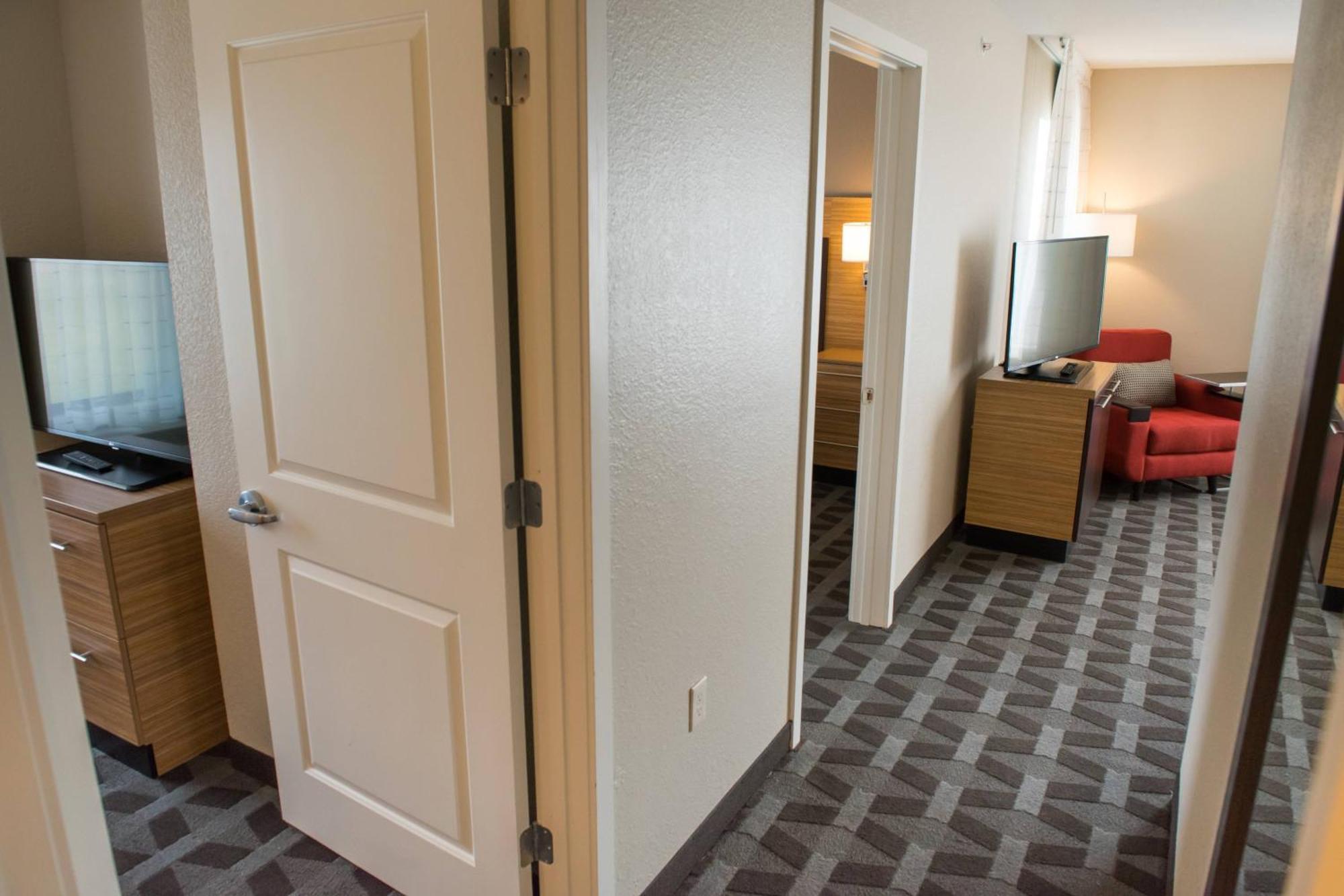 Towneplace Suites By Marriott Battle Creek Exteriör bild